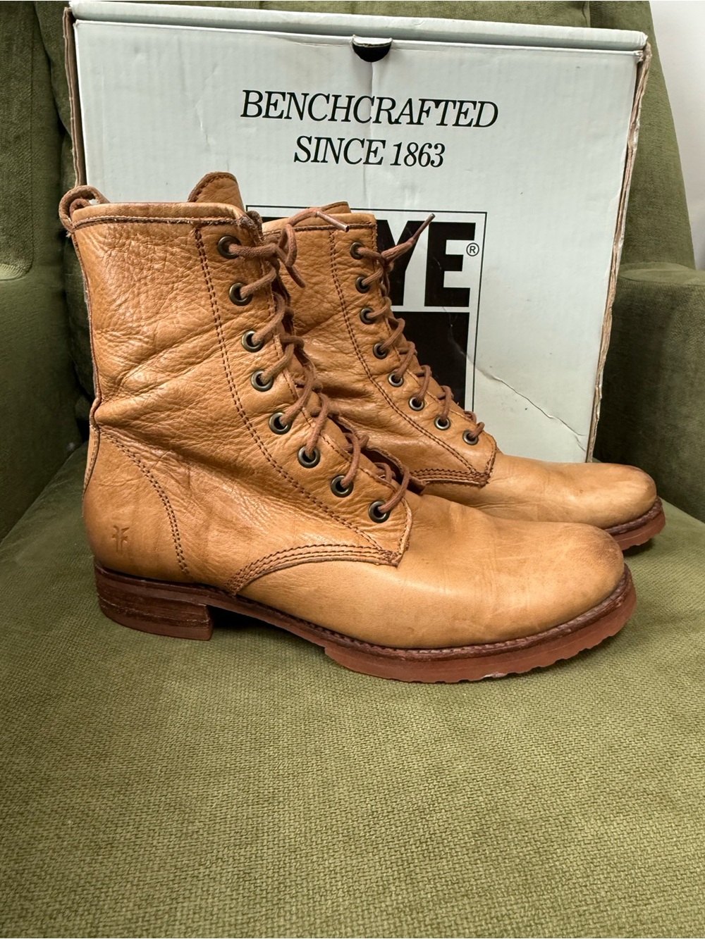 Frye Women’s Veronica Combat Lace-Up Leather Work Boots - Tan Camel Size 9